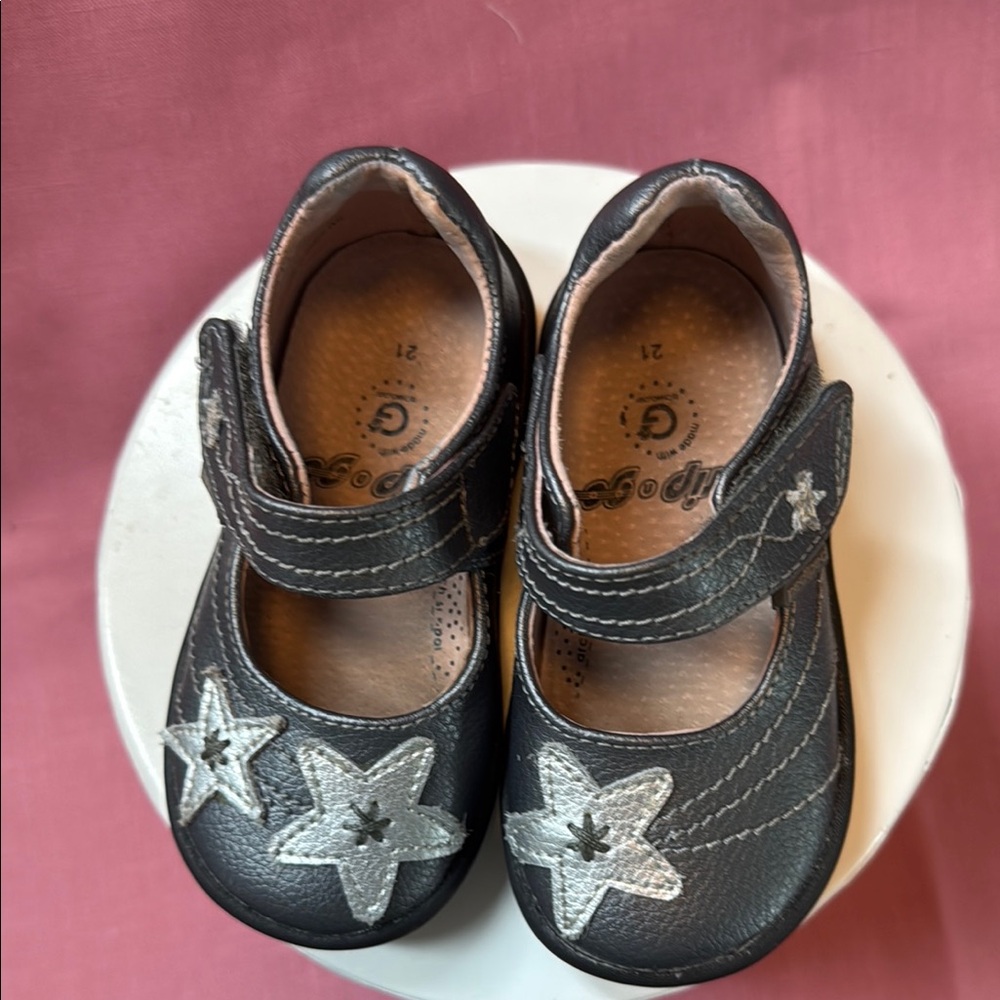 Pediped Black and Silver Dress Shoes with Star Appliqué - Picture 9 of 9